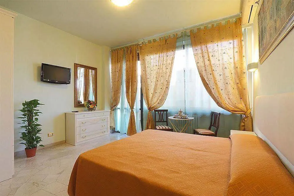 Monna Clara Affittacamere Florencja 3*,